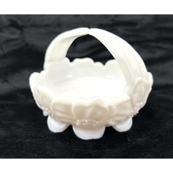 Vintage Westmoreland Milk Glass Split Handle Pansy Basket Candy Dish Trinket MCM - Picture 4 of 11